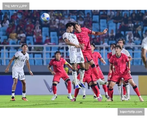 中国队主场惨败0比4老挝 前国足队长全程黑脸 球迷愤怒难以接受